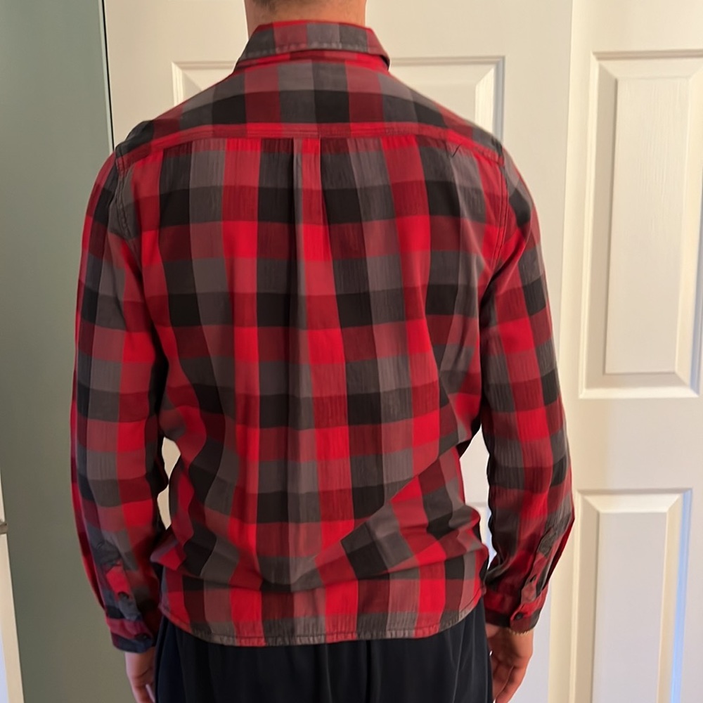 Shirt - Picture 2 of 7